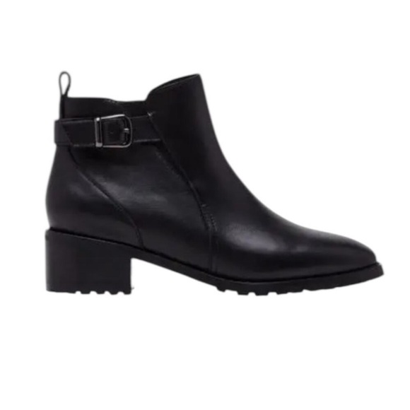 NWOT Blondo Sullivan Waterproof Black Booties - Sz 8M